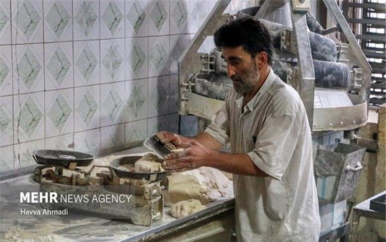 رئیس اتاق اصناف: هیچ نانوایی حق گران‌فروشی ندارد؛ نرخ‌ها مشخص است